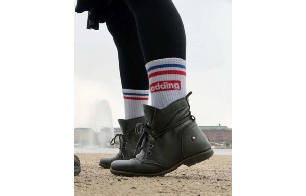 Gagnez une paire de chaussettes cool de chez edding